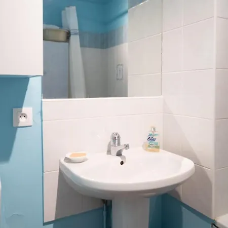 Appartamento Charming Studio Near Buttes-chaumont Parigi
